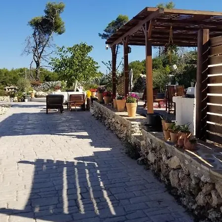 Dorinda Agia Marina (Zakynthos)